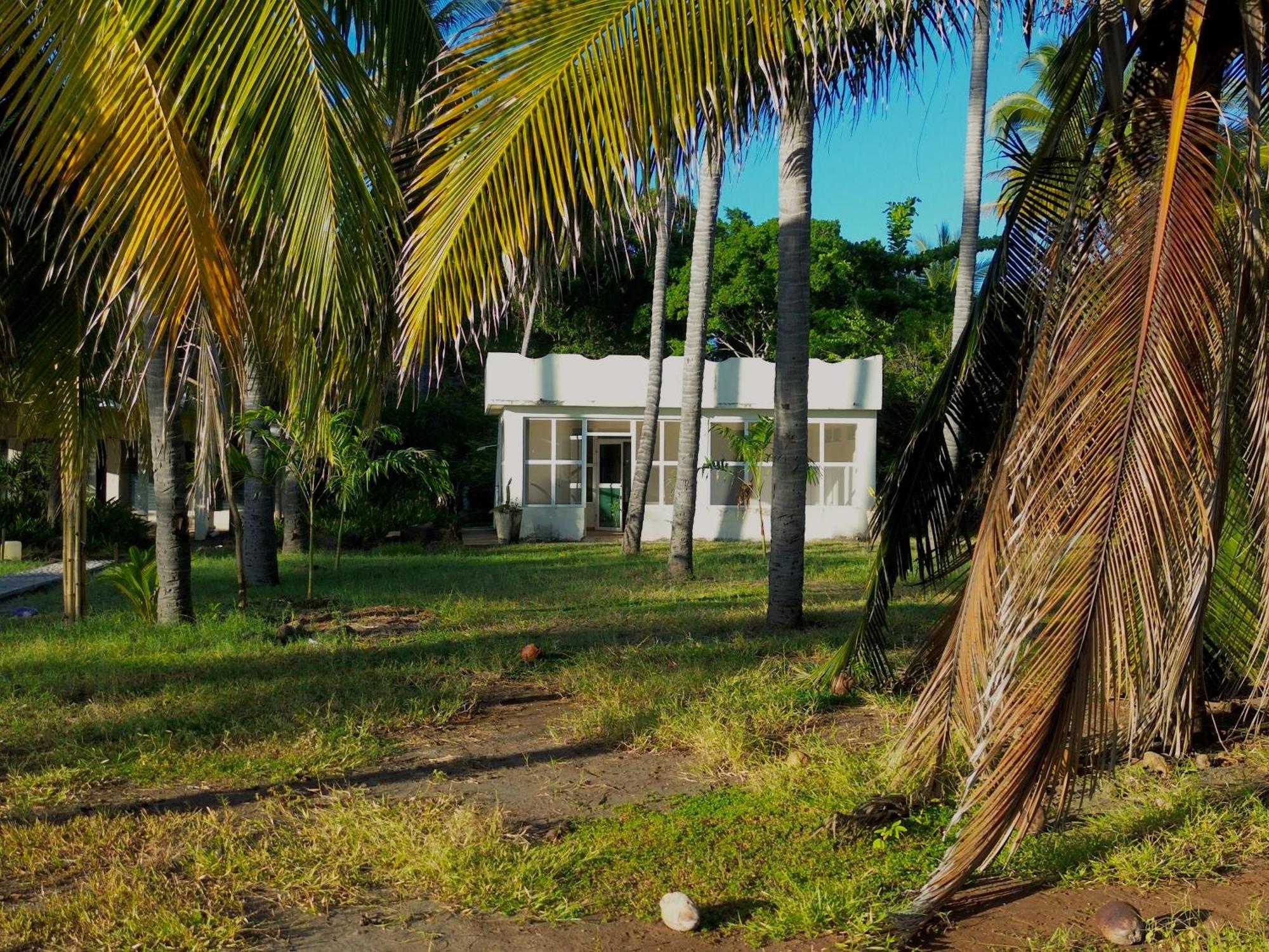 Sugarloaf Beach House & Surf Lodge Эль-Куко Экстерьер фото